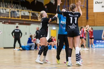 Bild 51 - wBJ SV Henstedt Ulzburg - HSG Holstein Kiel/Kronshagen : Ergebnis: 30:28